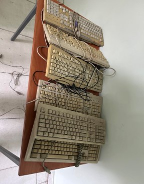 Компютурни клавиатури 6 бр.